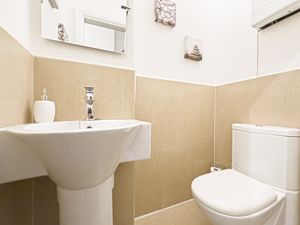 Photo 27- click for photo gallery